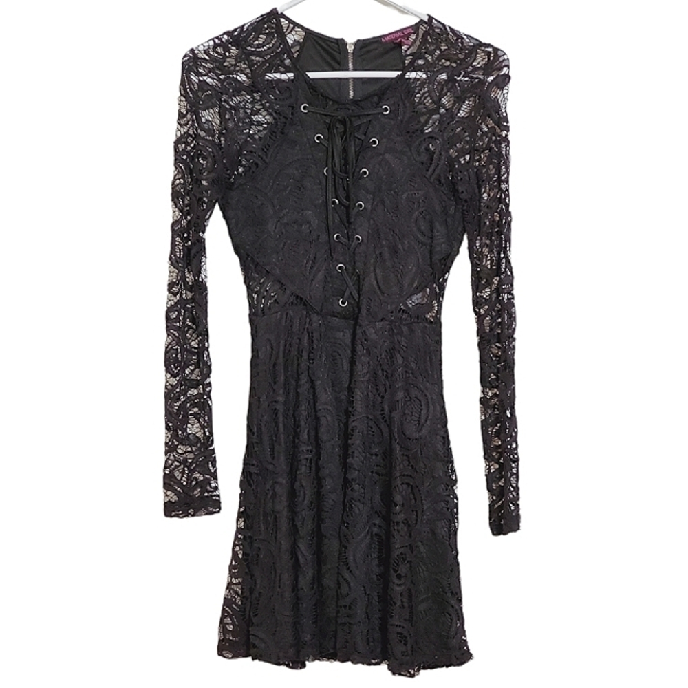 7177 * Material Girl Lace Skater Dress Black Size S